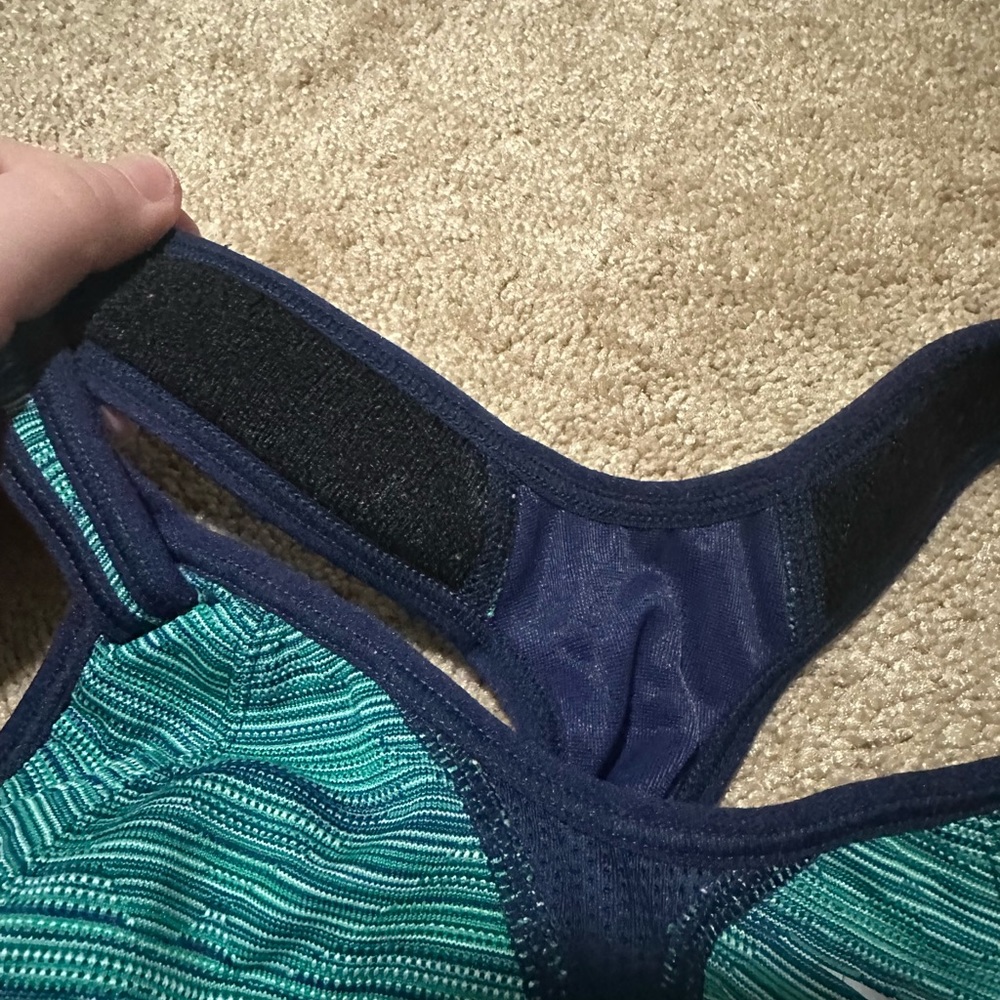 Set of 4 brooks bras size 30B - Picture 9 of 11